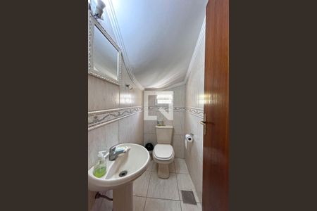 Lavabo de casa à venda com 3 quartos, 155m² em Espírito Santo, Porto Alegre