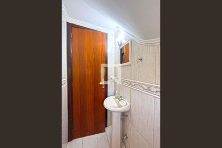 Casa à venda com 165m², 3 quartos e 1 vagaLavabo