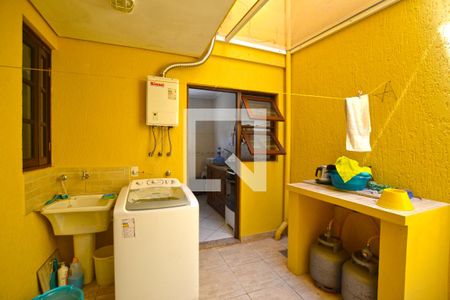 Casa à venda com 165m², 3 quartos e 1 vagaÁrea de Serviço