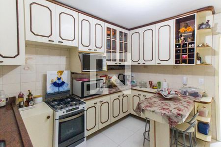 Apartamento à venda com 93m², 3 quartos e 2 vagasCozinha