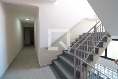 Studio para alugar com 38m², 1 quarto e sem vagaEscada de acesso