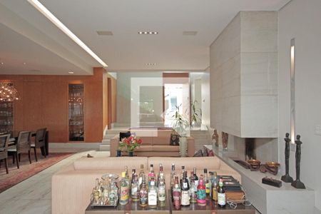 Casa à venda com 4 quartos, 800m² em Village Terrasse II, Nova Lima