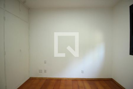 Apartamento à venda com 151m², 3 quartos e 2 vagasQuarto 