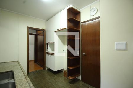 Apartamento à venda com 151m², 3 quartos e 2 vagasBanheiro