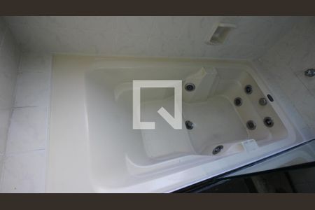 Apartamento à venda com 151m², 3 quartos e 2 vagasDetalhe banheiro