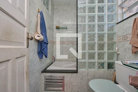 Banheiro Suíte de casa de condomínio à venda com 4 quartos, 135m² em Maracanã, Rio de Janeiro