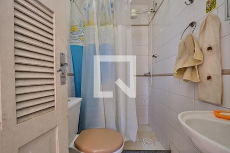 Casa de condomínio à venda com 135m², 4 quartos e 2 vagas Casa de condomínio à venda com 135m², 4 quartos e 2 vagasBanheiro de Serviço