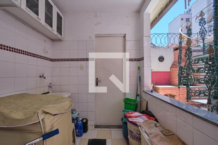 Casa de condomínio à venda com 135m², 4 quartos e 2 vagas Casa de condomínio à venda com 135m², 4 quartos e 2 vagasÁrea de Serviço