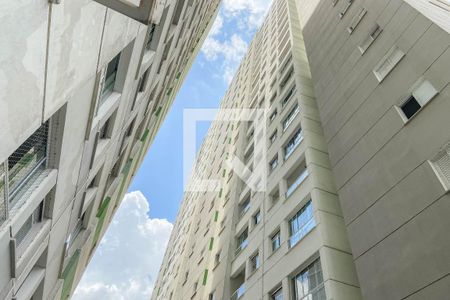 Apartamento à venda com 57m², 2 quartos e 1 vaga Apartamento à venda com 57m², 2 quartos e 1 vagaFachada do bloco