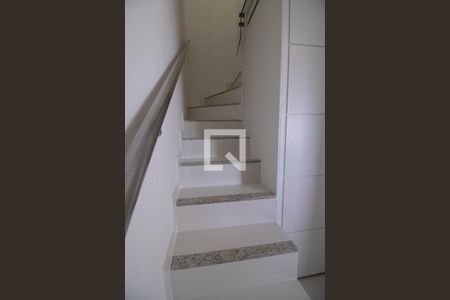 Escada de apartamento à venda com 4 quartos, 316m² em Recreio dos Bandeirantes, Rio de Janeiro