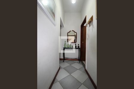Corredor de Entrada de casa à venda com 3 quartos, 100m² em Vila Industrial, Campinas