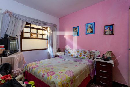 Casa à venda com 185m², 5 quartos e 2 vagasQuarto 1 - Casa 2