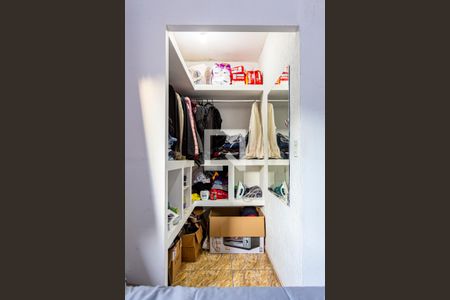 Casa à venda com 185m², 5 quartos e 2 vagasCloset da Suite - Casa 1