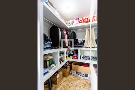 Casa à venda com 185m², 5 quartos e 2 vagasCloset da Suite - Casa 1
