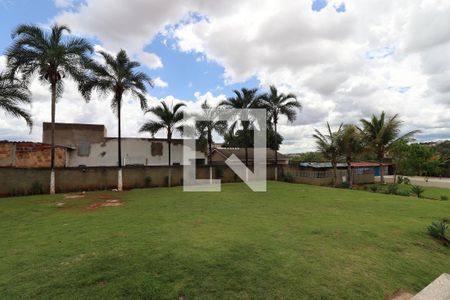 Casa para alugar com 1750m², 6 quartos e 6 vagasQuintal