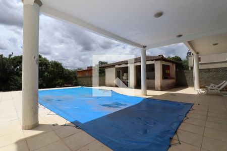 Casa para alugar com 1750m², 6 quartos e 6 vagasPiscina