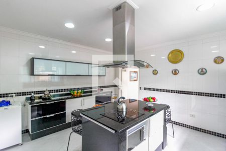 Casa à venda com 380m², 3 quartos e 4 vagas Casa à venda com 380m², 3 quartos e 4 vagasCozinha