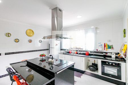 Casa à venda com 380m², 3 quartos e 4 vagas Casa à venda com 380m², 3 quartos e 4 vagasCozinha