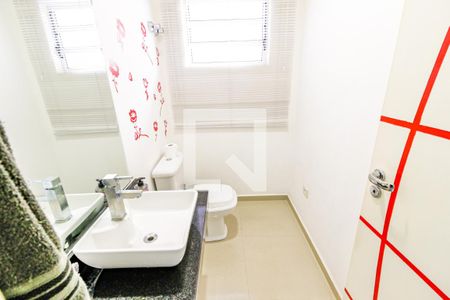 Casa à venda com 380m², 3 quartos e 4 vagas Casa à venda com 380m², 3 quartos e 4 vagasLavabo