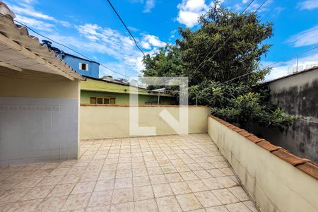 Casa à venda com 140m², 3 quartos e 2 vagas Casa à venda com 140m², 3 quartos e 2 vagasÁrea Externa