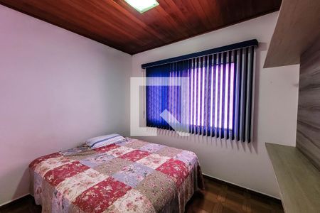 Casa à venda com 140m², 3 quartos e 2 vagas Casa à venda com 140m², 3 quartos e 2 vagasQuarto 3