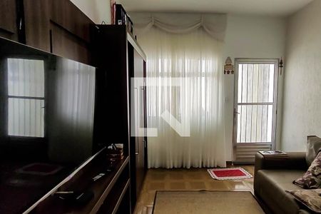 sala de estar de casa à venda com 3 quartos, 140m² em Jardim Patente Novo, São Paulo