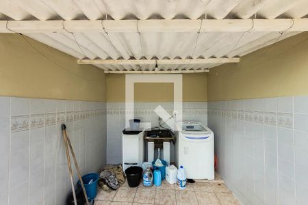 Casa à venda com 140m², 3 quartos e 2 vagas Casa à venda com 140m², 3 quartos e 2 vagasÁrea de Serviço