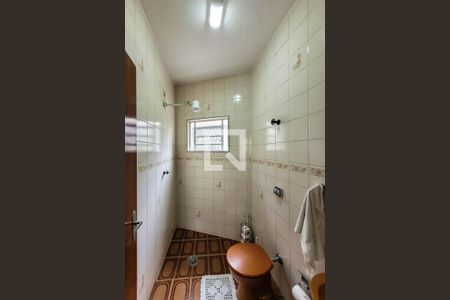 Casa à venda com 140m², 3 quartos e 2 vagas Casa à venda com 140m², 3 quartos e 2 vagasBanheiro de Serviço