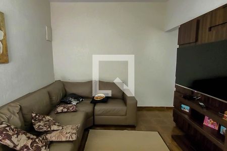sala de estar de casa à venda com 3 quartos, 140m² em Jardim Patente Novo, São Paulo