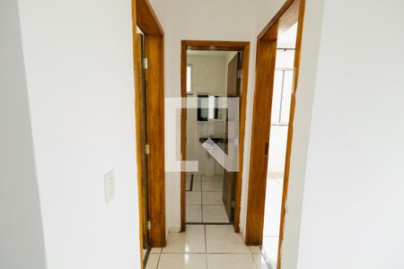 Corredor de apartamento para alugar com 2 quartos, 50m² em Botafogo (justinópolis), Ribeirão das Neves