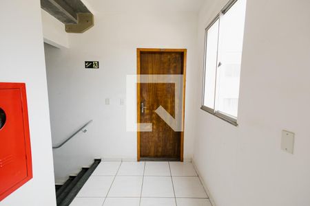 Entrada de apartamento para alugar com 2 quartos, 50m² em Botafogo (justinópolis), Ribeirão das Neves
