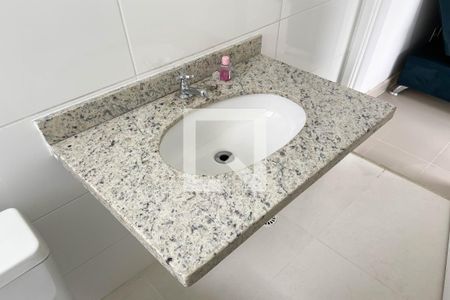 Banheiro - torneira de apartamento para alugar com 1 quarto, 37m² em Vila Osasco, Osasco