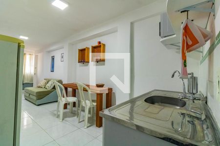 Cozinha de kitnet/studio para alugar com 1 quarto, 25m² em Vila Guarani, São Paulo