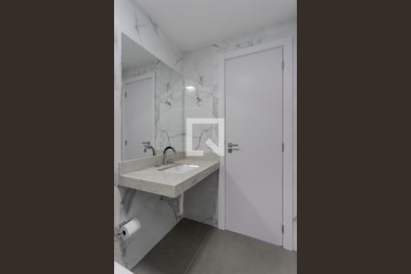 Banheiro de apartamento para alugar com 1 quarto, 28m² em Petrópolis, Porto Alegre