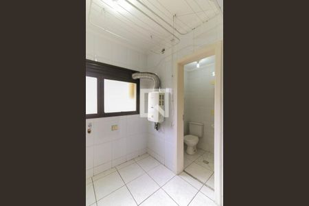 Apartamento à venda com 114m², 3 quartos e 2 vagas Apartamento à venda com 114m², 3 quartos e 2 vagasÁrea de Serviço