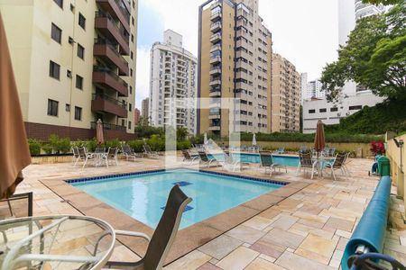 Apartamento à venda com 114m², 3 quartos e 2 vagas Apartamento à venda com 114m², 3 quartos e 2 vagasÁrea comum - Piscina
