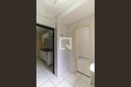 Apartamento à venda com 114m², 3 quartos e 2 vagas Apartamento à venda com 114m², 3 quartos e 2 vagasÁrea de Serviço