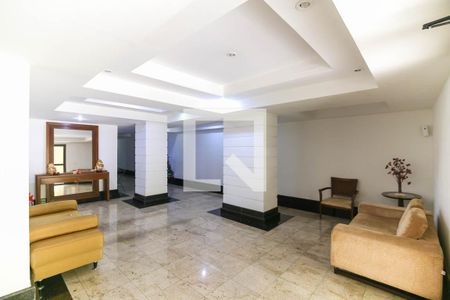 Apartamento à venda com 114m², 3 quartos e 2 vagas Apartamento à venda com 114m², 3 quartos e 2 vagasHall social