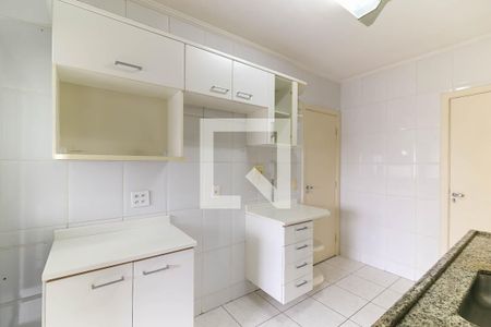 Apartamento à venda com 114m², 3 quartos e 2 vagas Apartamento à venda com 114m², 3 quartos e 2 vagasCozinha