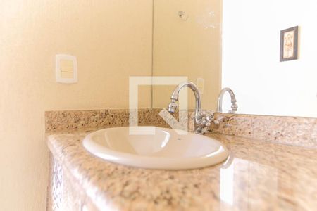 Apartamento à venda com 114m², 3 quartos e 2 vagas Apartamento à venda com 114m², 3 quartos e 2 vagasLavabo