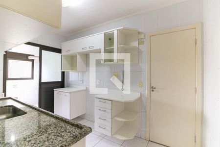 Apartamento à venda com 114m², 3 quartos e 2 vagas Apartamento à venda com 114m², 3 quartos e 2 vagasCozinha