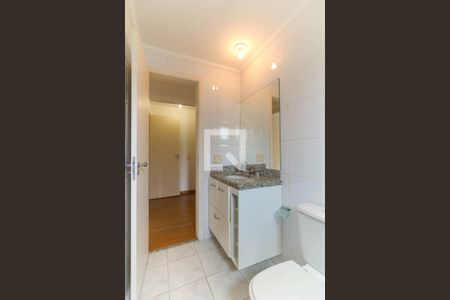 Apartamento à venda com 114m², 3 quartos e 2 vagas Apartamento à venda com 114m², 3 quartos e 2 vagasBanheiro Social