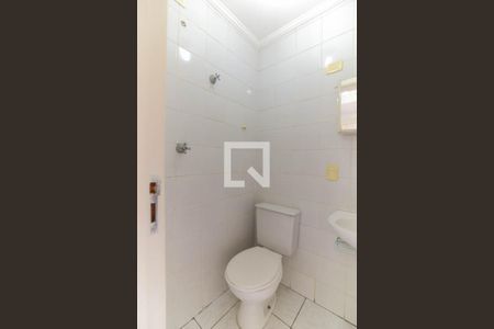 Apartamento à venda com 114m², 3 quartos e 2 vagas Apartamento à venda com 114m², 3 quartos e 2 vagasBanheiro de serviço