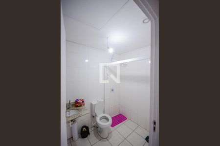 Banheiro de apartamento à venda com 2 quartos, 44m² em Jardim Maria Estela, São Paulo