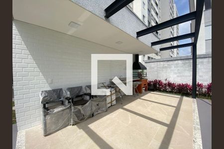 Apartamento à venda com 44m², 2 quartos e 1 vaga Apartamento à venda com 44m², 2 quartos e 1 vagaÁrea comum - Churrasqueira
