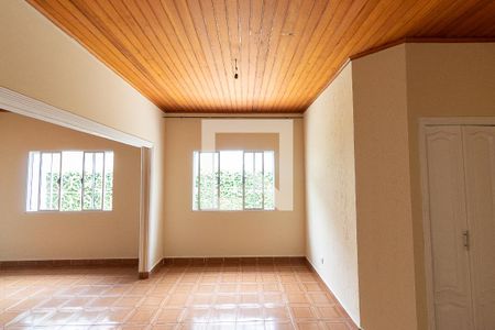 Casa para alugar com 150m², 3 quartos e 2 vagasSala