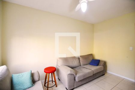 Sala de apartamento à venda com 3 quartos, 80m² em Cristal, Porto Alegre