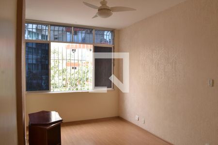 Sala de apartamento para alugar com 2 quartos, 79m² em São Domingos, Niterói