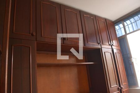 Quarto 1 de apartamento para alugar com 2 quartos, 79m² em São Domingos, Niterói