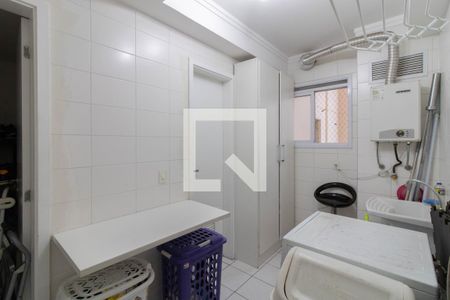 Apartamento à venda com 115m², 3 quartos e 2 vagas Apartamento à venda com 115m², 3 quartos e 2 vagasÁrea de Serviço